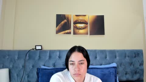 Icy online show from 03.04.25