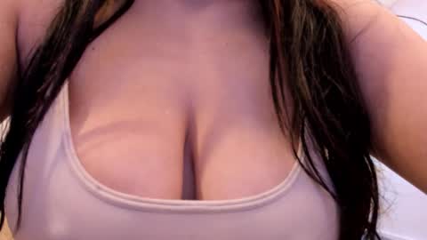 Icy online show from 11.25.25