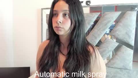 Idara Zanin online show from 12.22.25