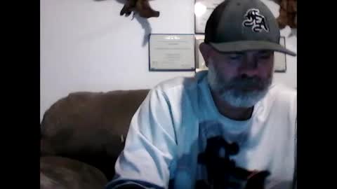 idkwhyidothis348732 online show from 12.14.24