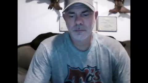 idkwhyidothis348732 online show from 12.16.24