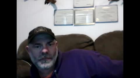 idkwhyidothis348732 online show from 02.23.25