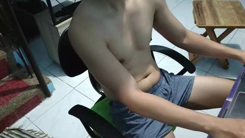 Snapshot of ieat_monsters chatting on 10.17.25 ieat_monsters online show from 10.17.25