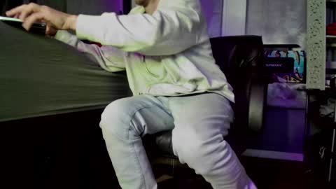 Amiri Roue online show from 01.13.25