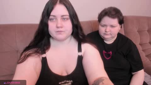 Snapshot of ihaveasecret_ chatting on 01.17.25 Alice online show from 01.17.25