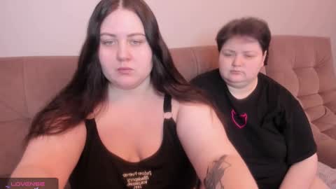 Snapshot of ihaveasecret_ chatting on 01.24.25 Alice online show from 01.24.25