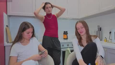 Julia and Mira online show from 11.24.25