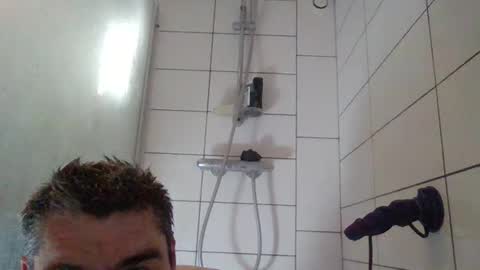 Snapshot of ikercheal chatting on 04.22.26 ikercheal online show from 04.22.26