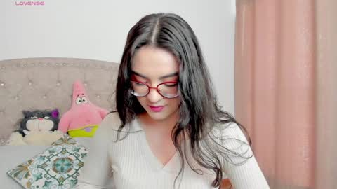 Snapshot of iki_mei chatting on 02.05.25 Maria online show from 02.05.25