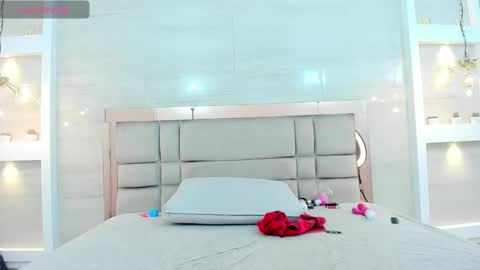 ikia lopez online show from 11.15.25