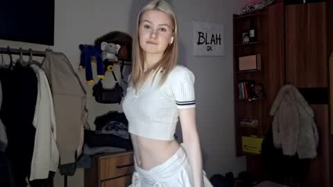 ShyLuna online show from 03.28.26