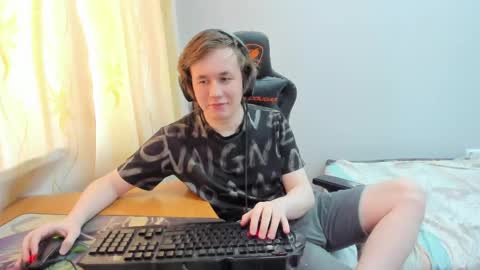 Snapshot of iliaskrislove chatting on 04.16.26 iliaskris online show from 04.16.26
