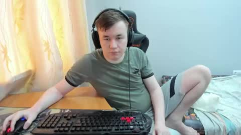 Snapshot of iliaskrislove chatting on 04.27.26 iliaskris online show from 04.27.26
