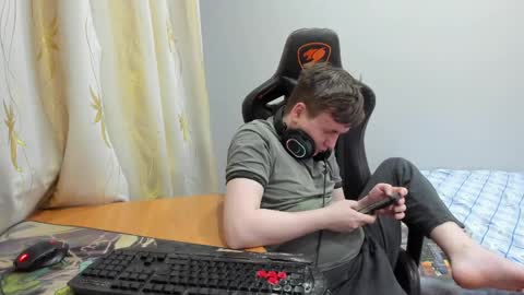 Snapshot of iliaskrislove chatting on 05.21.26 iliaskris online show from 05.21.26