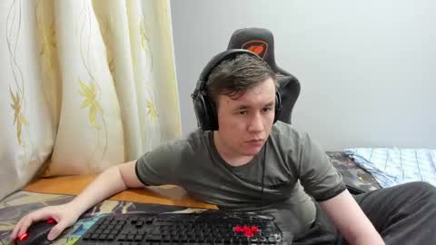 Snapshot of iliaskrislove chatting on 05.23.26 iliaskris online show from 05.23.26