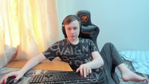 Snapshot of iliaskrislove chatting on 05.27.26 iliaskris online show from 05.27.26