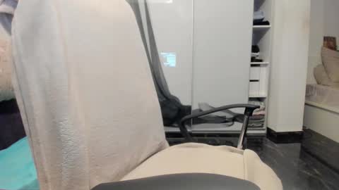 Bamby online show from 11.27.25