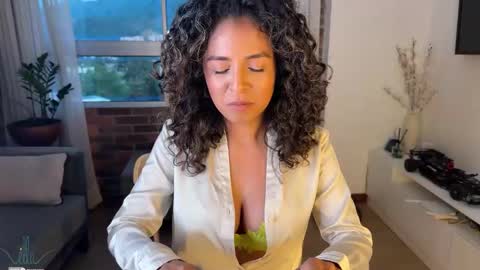 Kloe online show from 01.23.25