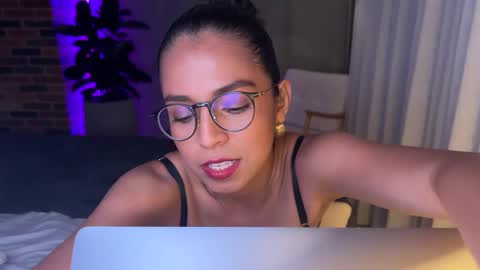 Kloe online show from 02.02.25