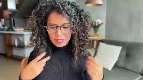 Kloe online show from 02.19.25