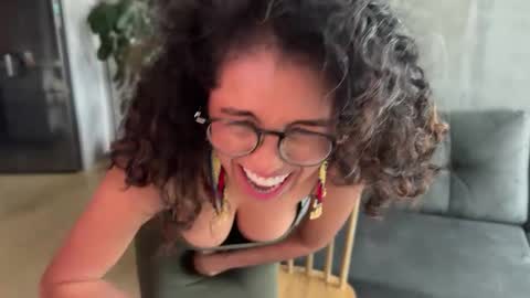 Kloe online show from 02.22.25