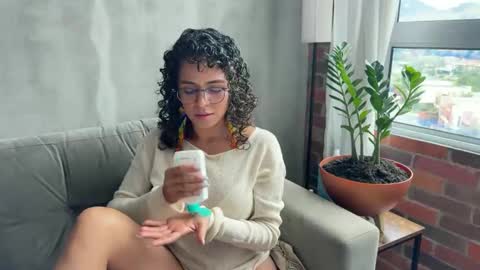 Kloe online show from 02.24.25