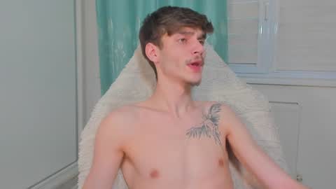 Snapshot of illusions888 chatting on 01.30.25 D-Illusion online show from 01.30.25