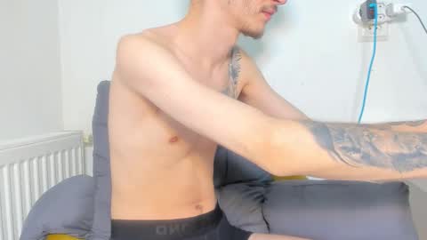 Snapshot of illusions888 chatting on 11.02.25 D-Illusion online show from 11.02.25