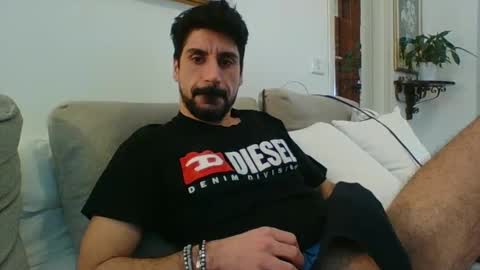 ilmangj90 online show from 02.14.25