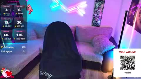 Snapshot of ilyafriend chatting on 02.18.25 Ilya online show from 02.18.25