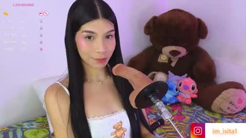 Snapshot of im__isabella chatting on 05.13.26 Isa Vasquez online show from 05.13.26