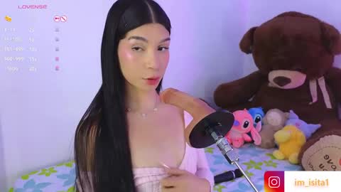 Snapshot of im__isabella chatting on 05.20.26 Isa Vasquez online show from 05.20.26