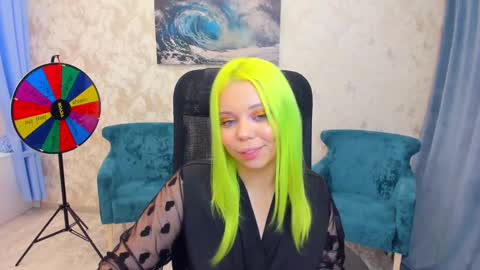 Roxy online show from 03.04.25