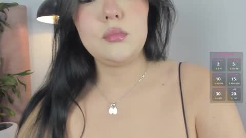 Aleja  online show from 12.22.25