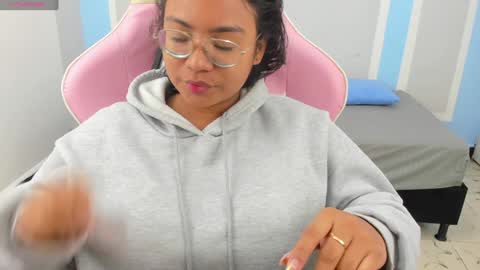 Snapshot of im_angels7 chatting on 01.13.25 Angela online show from 01.13.25