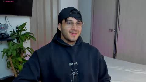 Snapshot of im_deymon chatting on 07.23.26 DEY online show from 07.23.26