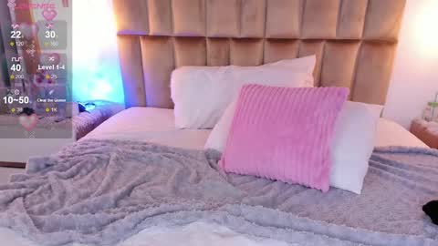 Anna  online show from 01.07.25