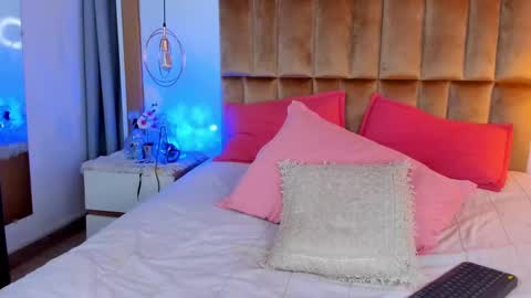 Anna  online show from 03.03.25