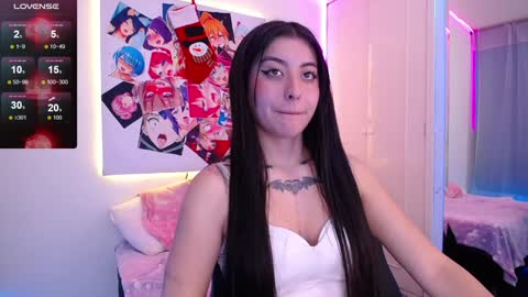 Snapshot of im_rosse_ chatting on 12.17.24 Jade Rosse online show from 12.17.24