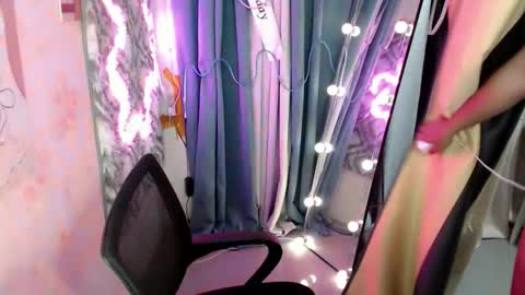 im_urloving_mama69 online show from 12.18.25