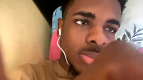 Snapshot of imaking01 chatting on 01.17.25 imaking01 online show from 01.17.25