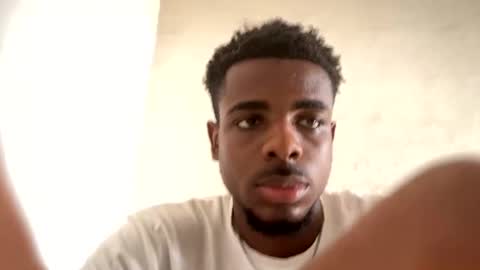 Snapshot of imaking01 chatting on 02.10.25 imaking01 online show from 02.10.25