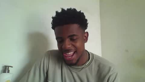 Snapshot of imaking01 chatting on 10.08.25 imaking01 online show from 10.08.25