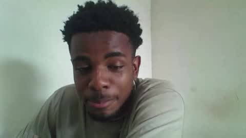 Snapshot of imaking01 chatting on 10.13.25 imaking01 online show from 10.13.25