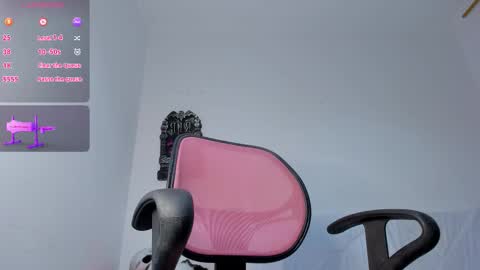 imblackeyes1 online show from 10.26.25