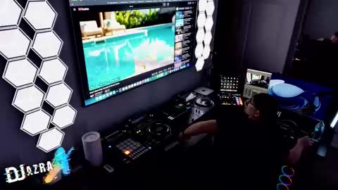 Snapshot of imdjazra chatting on 02.03.26 DJ Azra online show from 02.03.26