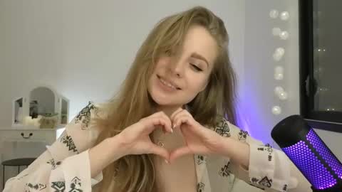 ImKeira online show from 01.15.25