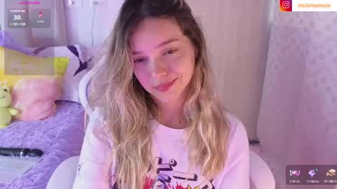 Snapshot of imlarisamaia chatting on 03.10.25 Larisa online show from 03.10.25