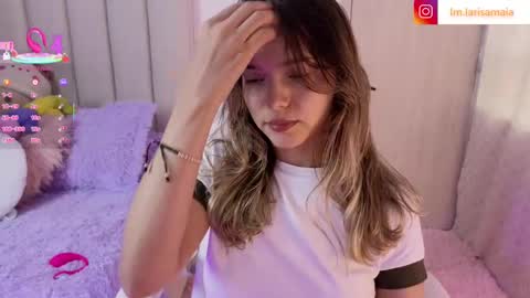 Snapshot of imlarisamaia chatting on 09.10.25 Larisa online show from 09.10.25