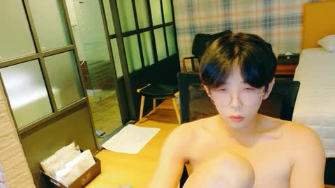 Snapshot of imlowerlife chatting on 09.26.25 imlowerlife online show from 09.26.25